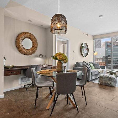 Globalstay Bmo Centre And Downtown Apartments YYC Екстериор снимка