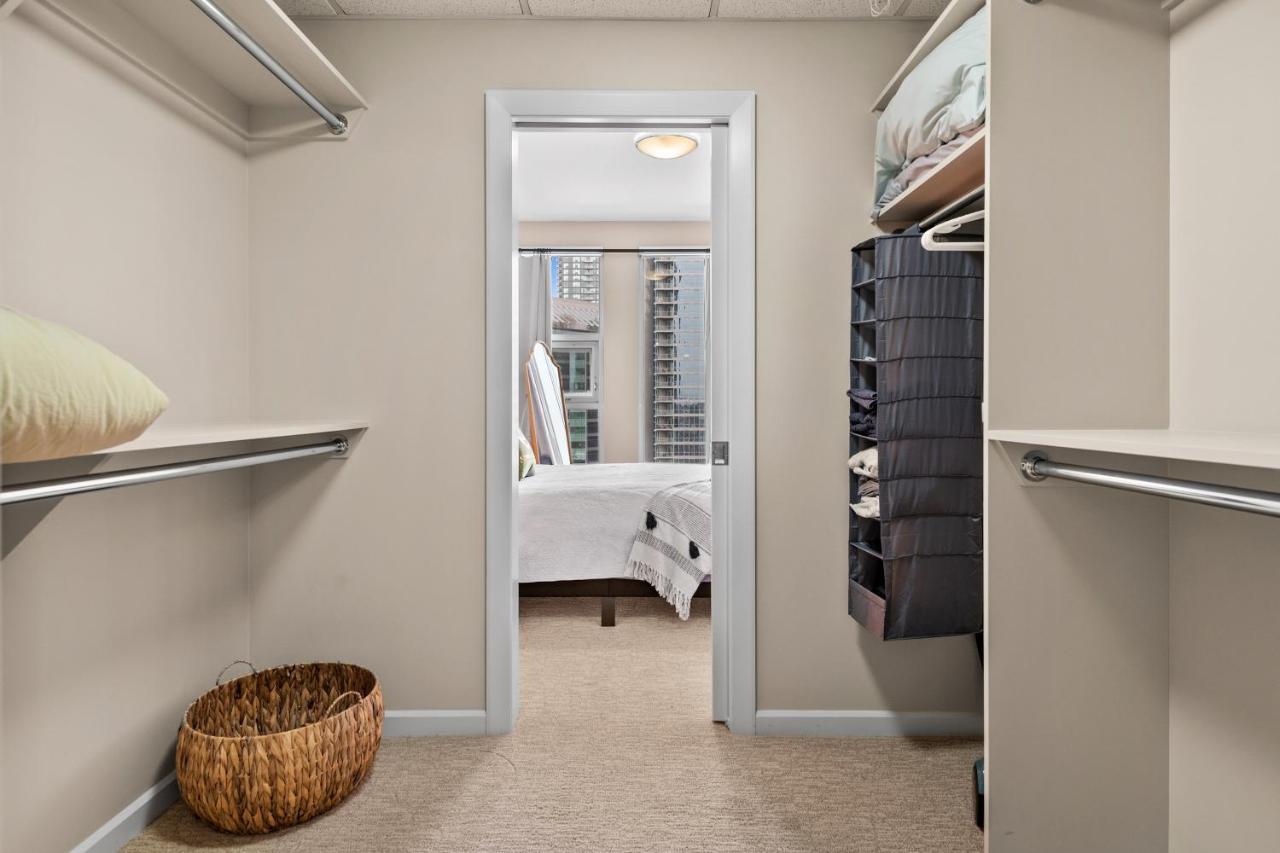 Globalstay Bmo Centre And Downtown Apartments YYC Екстериор снимка